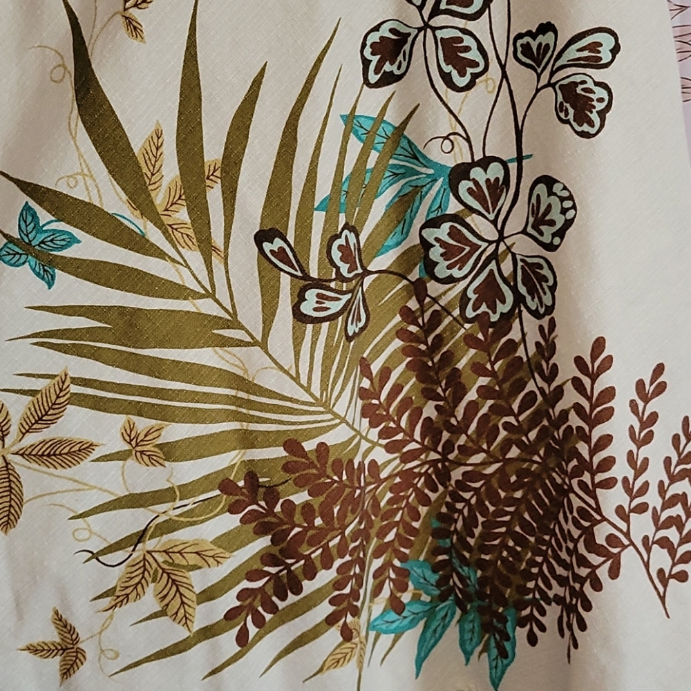 Petite Floral Ann Taylor - Picture 2 of 3